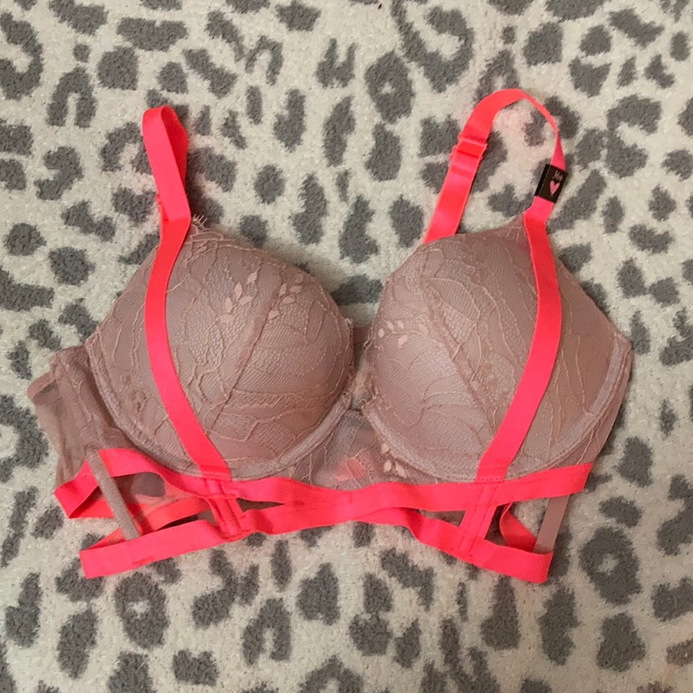 Unbranded Nude Lace Bra with Coral Pink Straps